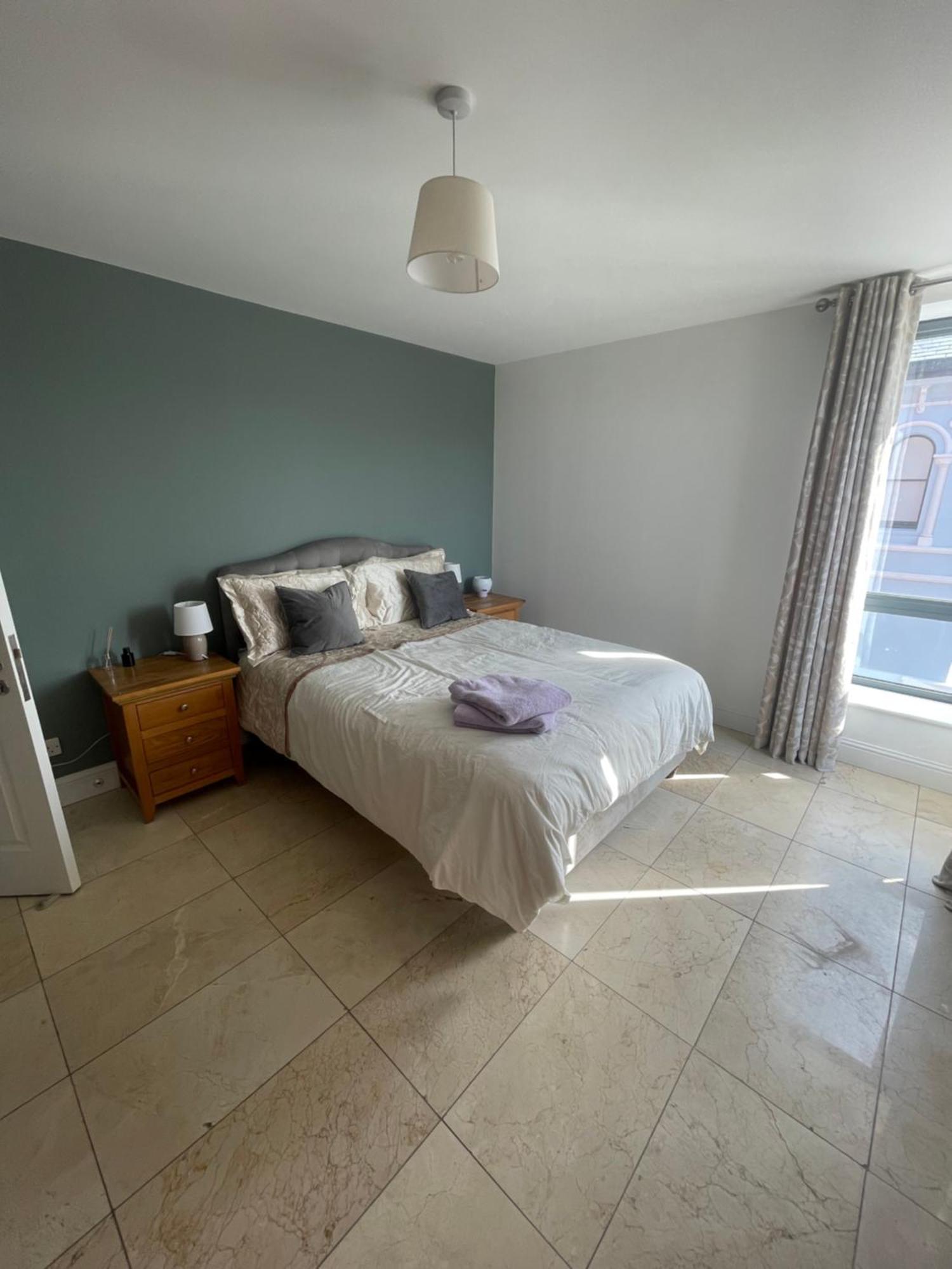 קורק Fabulous And Sunny 2 Bed Apartment, In City Centre מראה חיצוני תמונה
